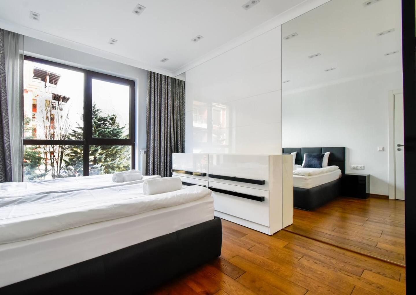 10 3br2bh Jacuzzi Free Parking Apartment *