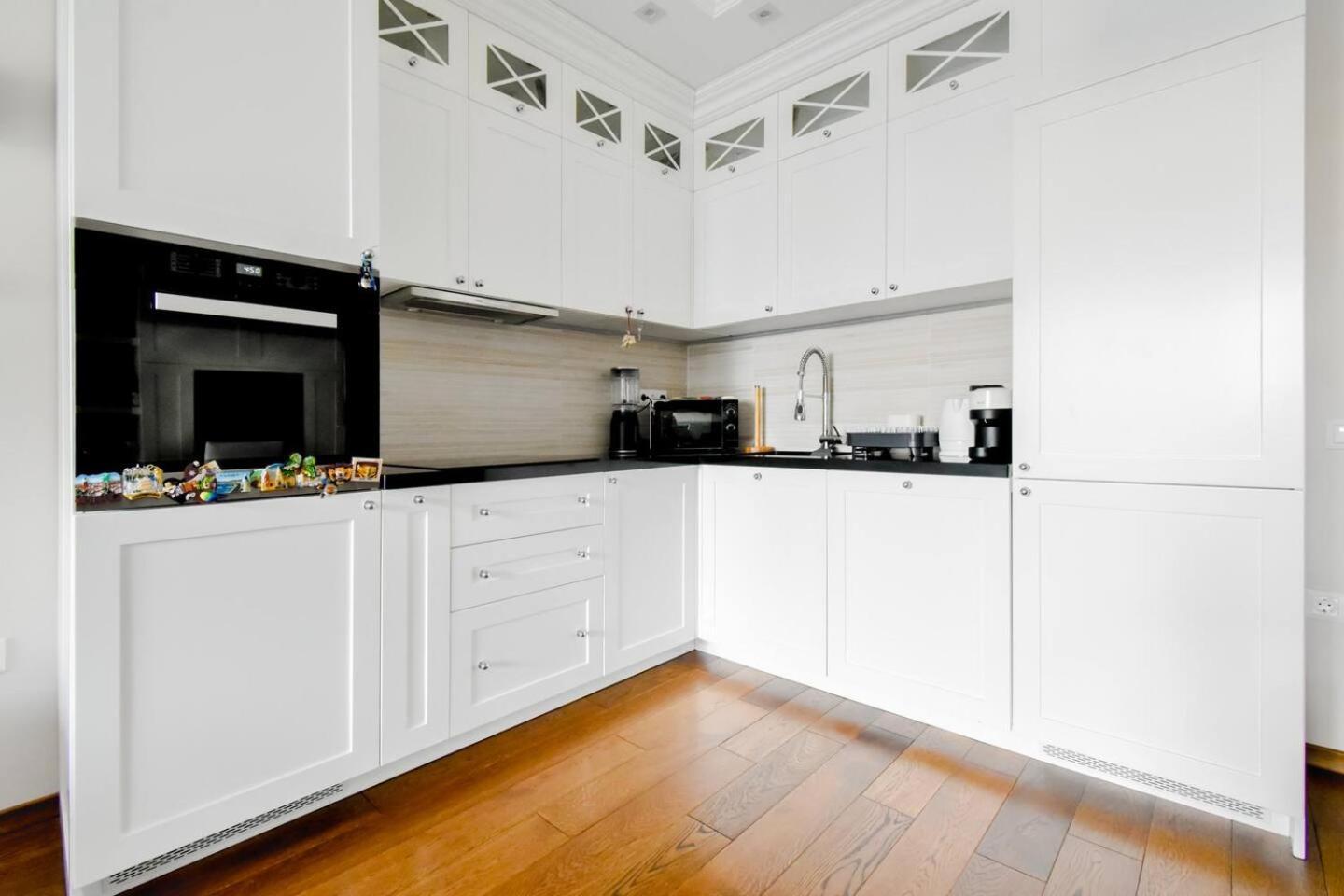 10 3br2bh Jacuzzi Free Parking Apartment *